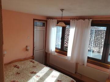 Фото номера Двухместный номер с 1 кроватью и балконом Гостевой дом Guest House Terziiski г. Копривштица 8