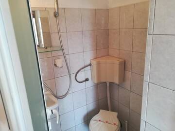 Фото номера Двухместный номер с 1 кроватью и балконом Гостевой дом Guest House Terziiski г. Копривштица 3