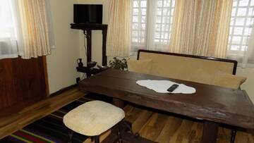 Фото номера Двухместный номер Делюкс с 1 кроватью и террасой Гостевой дом Dona Guest House - Horse Riding г. Копривштица 4