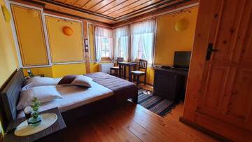 Фото номера Двухместный номер с 1 кроватью и видом на горы Гостевой дом Guest rooms Colorit г. Копривштица 10