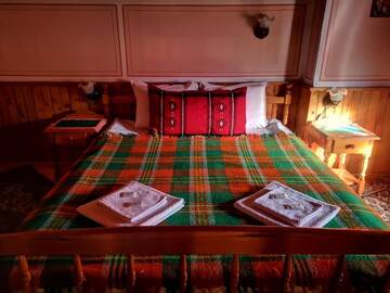 Фото номера Апартаменты - Двухуровневые Гостевой дом Zlatniyat Telets Guest Rooms г. Копривштица 13