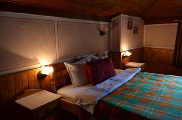 Фото номера Апартаменты - Двухуровневые Гостевой дом Zlatniyat Telets Guest Rooms г. Копривштица 11