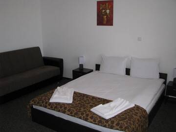 Фото номера Двухместный номер с 1 кроватью и видом на горы Отель Park Hotel Eagle Stone г. Копривштица 4
