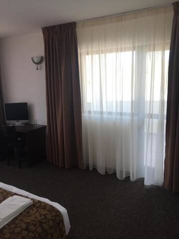 Фото номера Двухместный номер с 1 кроватью и видом на горы Отель Park Hotel Eagle Stone г. Копривштица 2