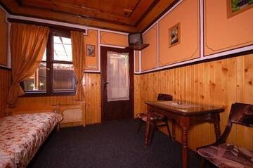 Фото номера Трехместный номер Гостевой дом Encheva Guest House г. Копривштица 3