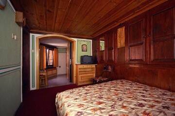 Фото номера Двухместный номер с 1 кроватью Гостевой дом Encheva Guest House г. Копривштица 2