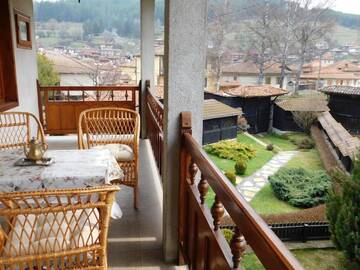 Фото Дома для отпуска Family Vacation Home Topolnitza г. Копривштица 4