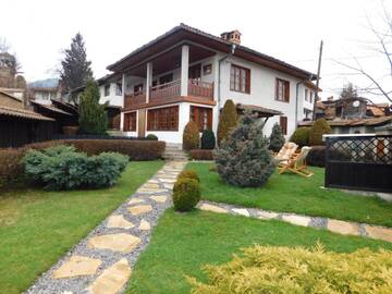 Фото Дома для отпуска Family Vacation Home Topolnitza г. Копривштица 1