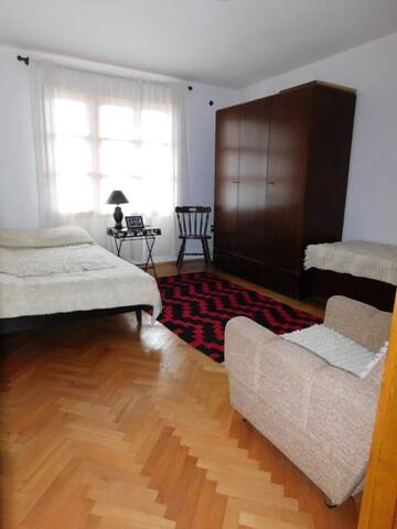 Фото номера Дом для отпуска Дома для отпуска Family Vacation Home Topolnitza г. Копривштица 12