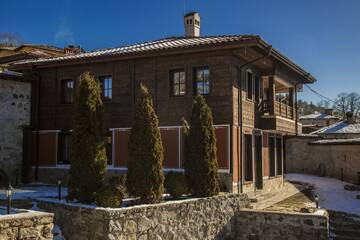 Фото Дома для отпуска Red House г. Копривштица 4