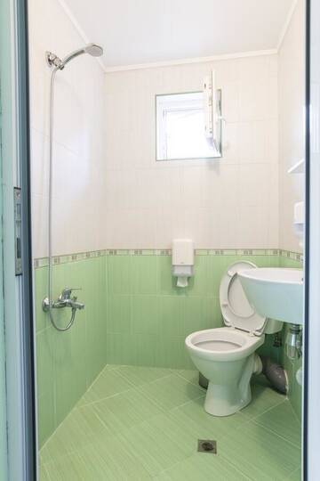 Фото номера Трехместный номер Гостевой дом Guest House Roden Dom г. Копривштица 4