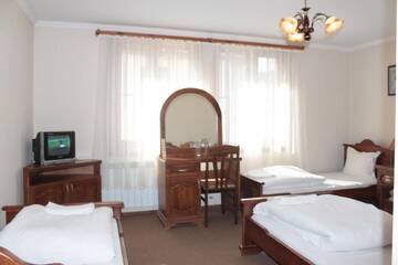 Фото номера Четырехместный номер Гостевой дом Guest House Todorini kashti г. Копривштица 3